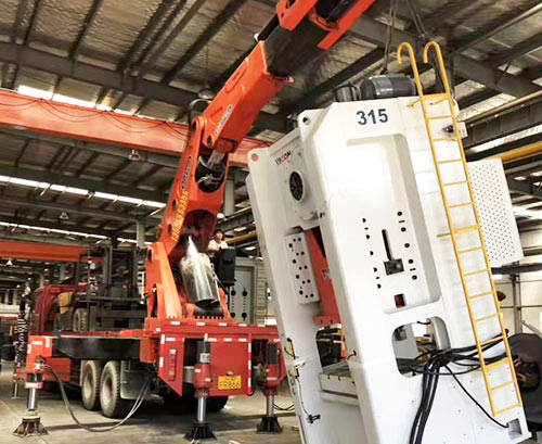 若尔盖提升工作效率，选择优质折臂吊租赁服务