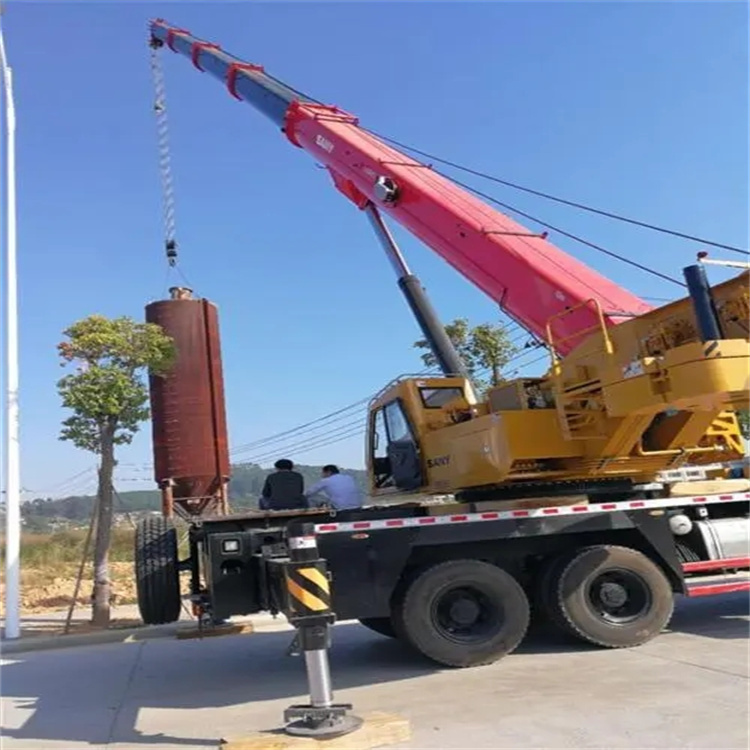 若尔盖专业吊车租赁多少钱