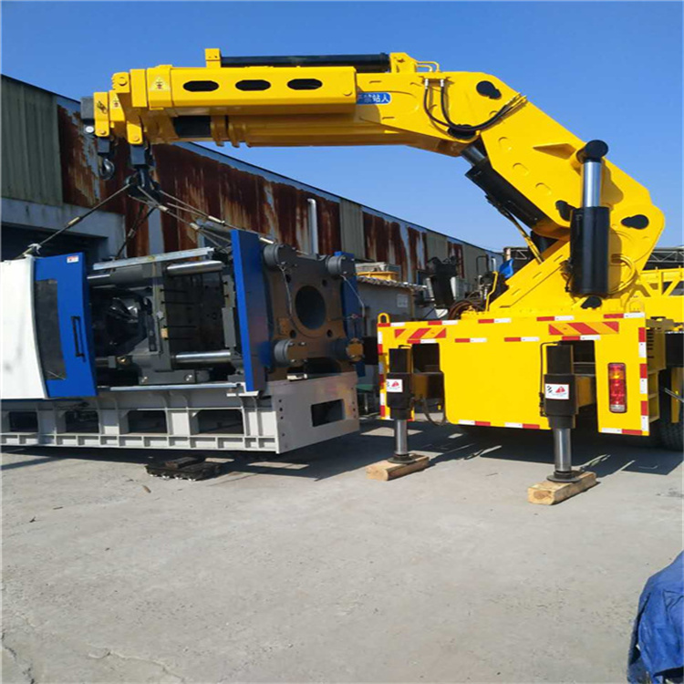 若尔盖 大吨位折臂吊出租费用解析：一小时租赁多少钱