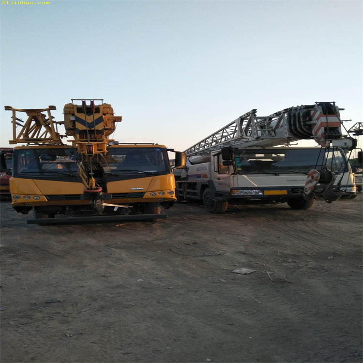 若尔盖吊车吊挖机正确办法