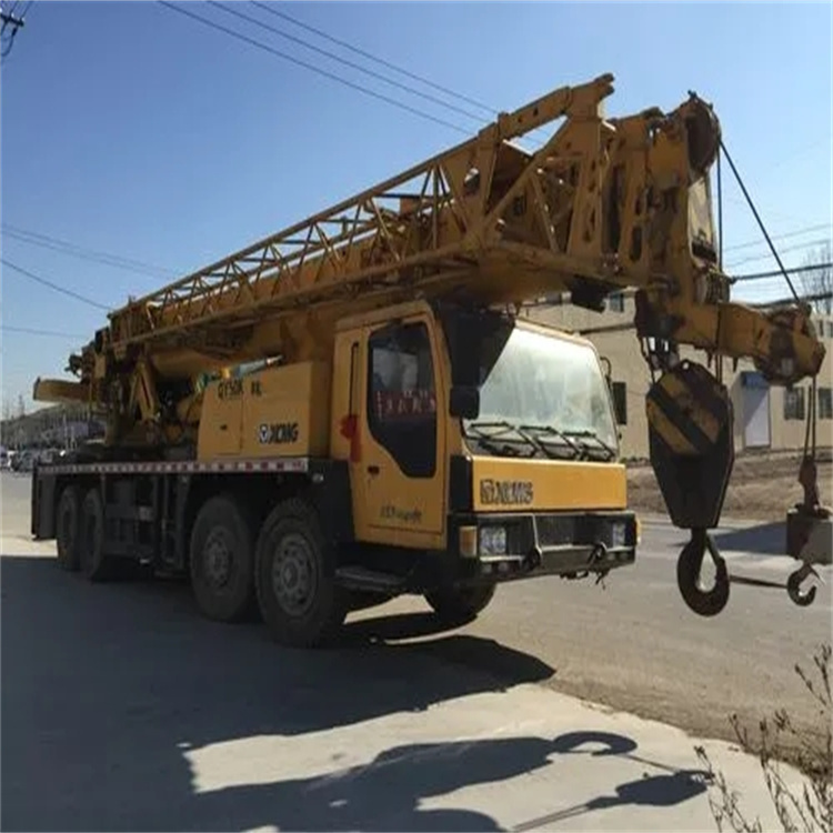 若尔盖哪里有专业吊车出租